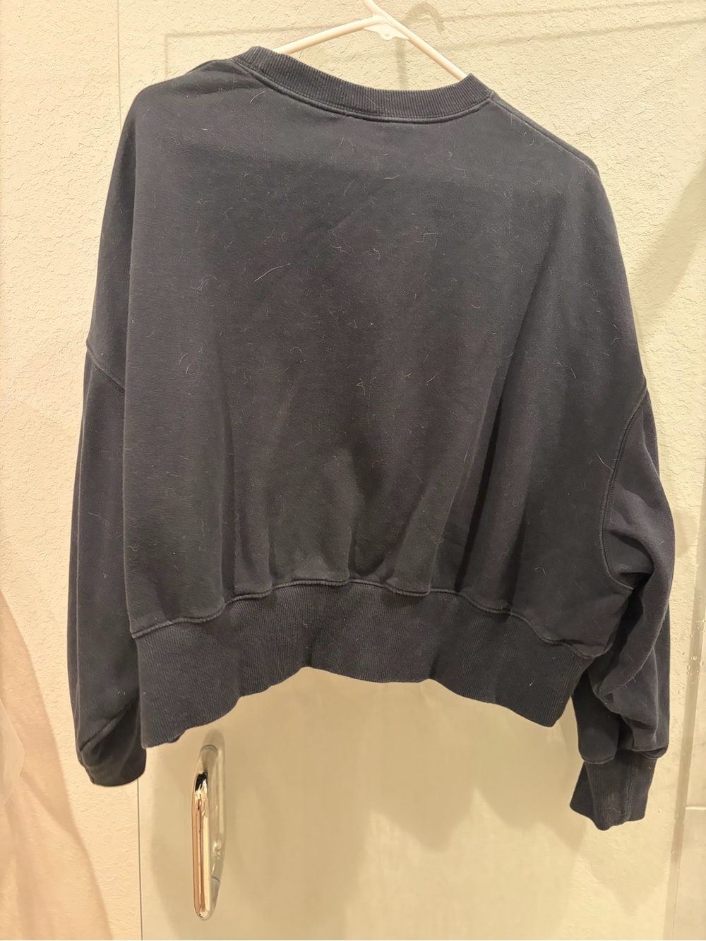NIKE Black Crewneck Sweatshirt (Women’s S) - Picture 2 of 9